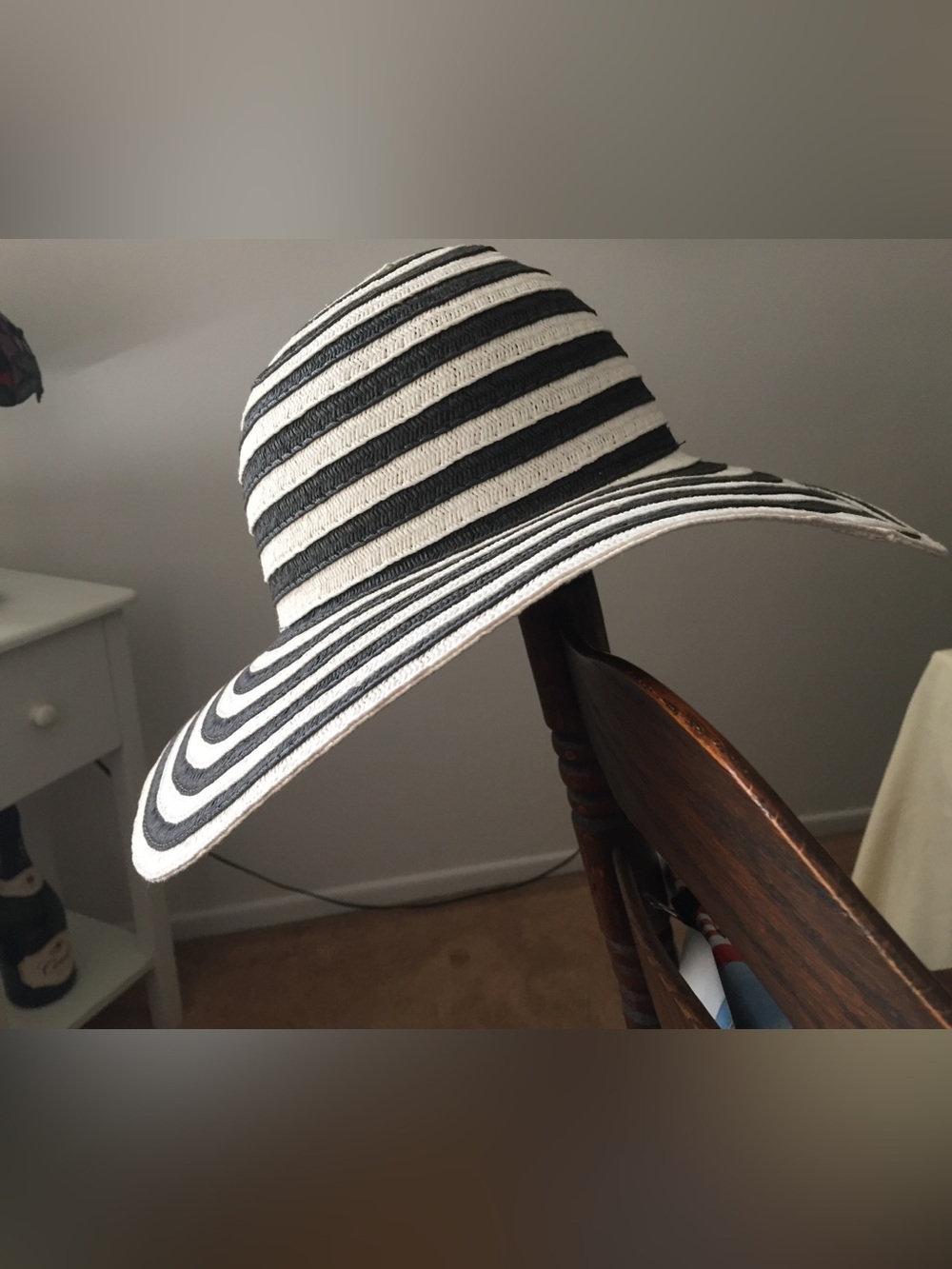 Straw wide brim sun hat women’s vintage beach summer sun shade women’s EUC